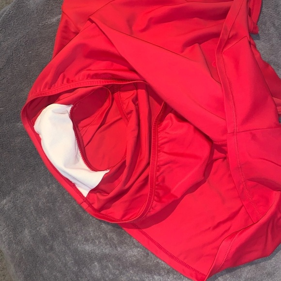 D&co 2 piece Tankini Red with sailboat print 20W - Picture 8 of 12